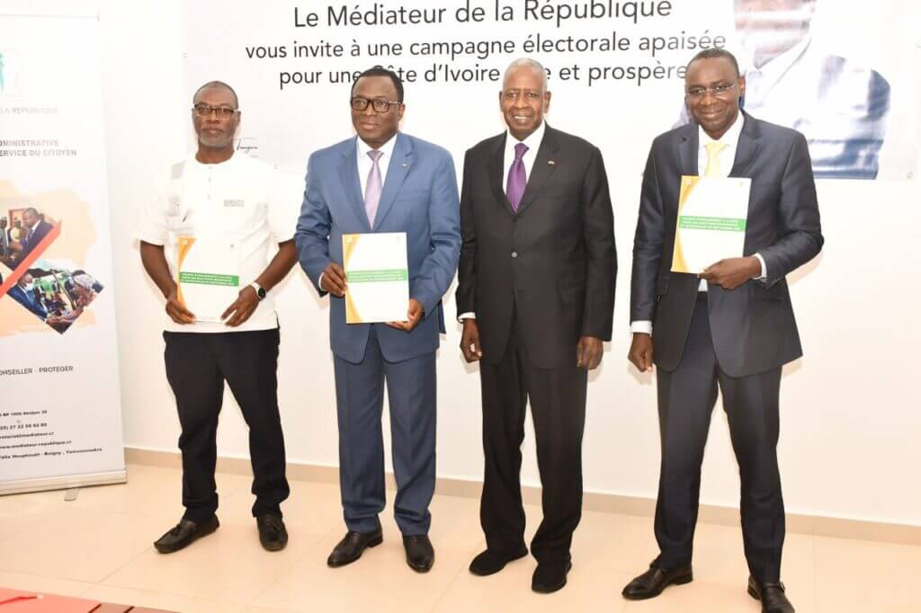 Signature de la Charte d'engagement à la paix du Médiateur de la République pour les Élections Régionales et Municipales Apaisées de septembre 2023