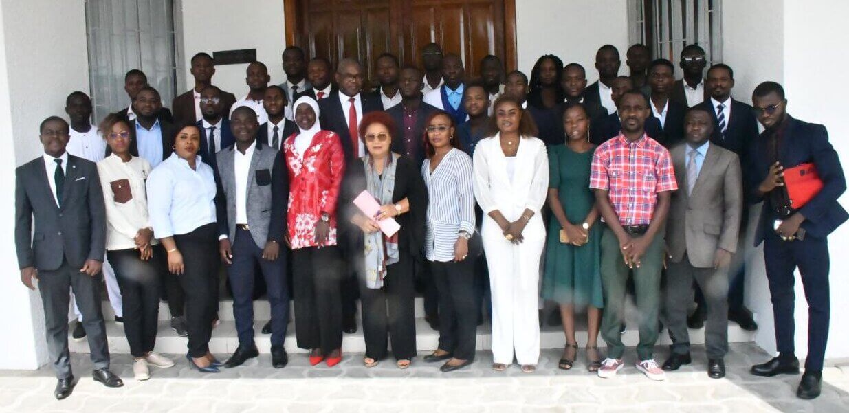 Visite d'Immersion des Auditeurs de l'Institut de Formation Politique Amadou Gon COULIBALY à l'Institution le Médiateur de la République